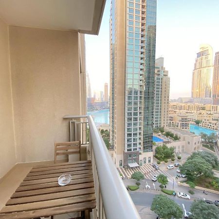 Lux Bnb Studio Downtown Fountain View Dubai Bagian luar foto