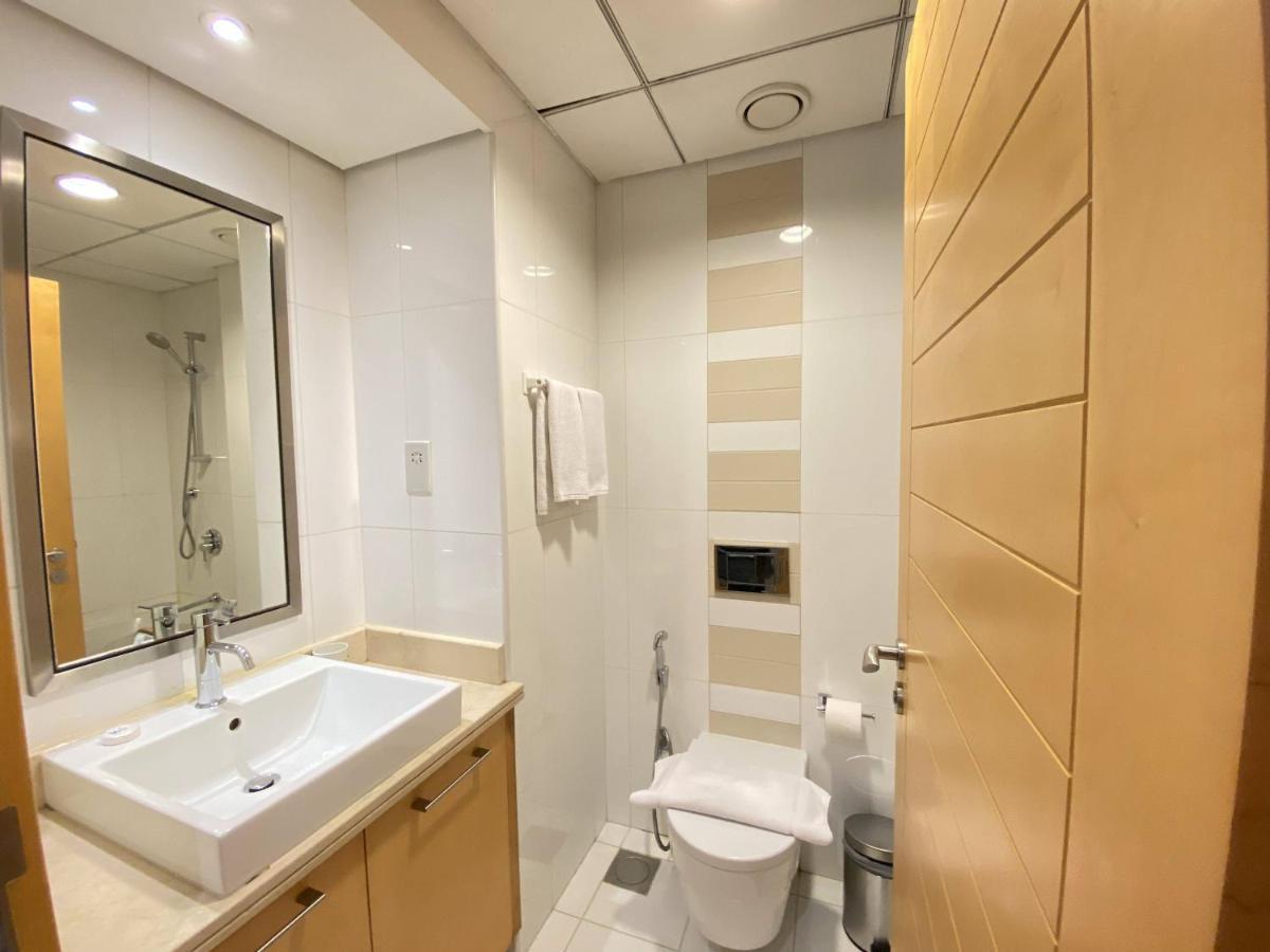 Lux Bnb Studio Downtown Fountain View Dubai Bagian luar foto